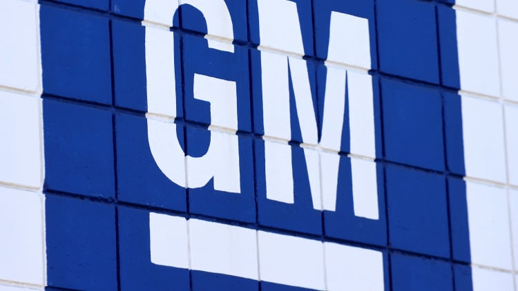 General Motors, General Electric and Rocket Companies— Halftime traders weigh on buys and sells