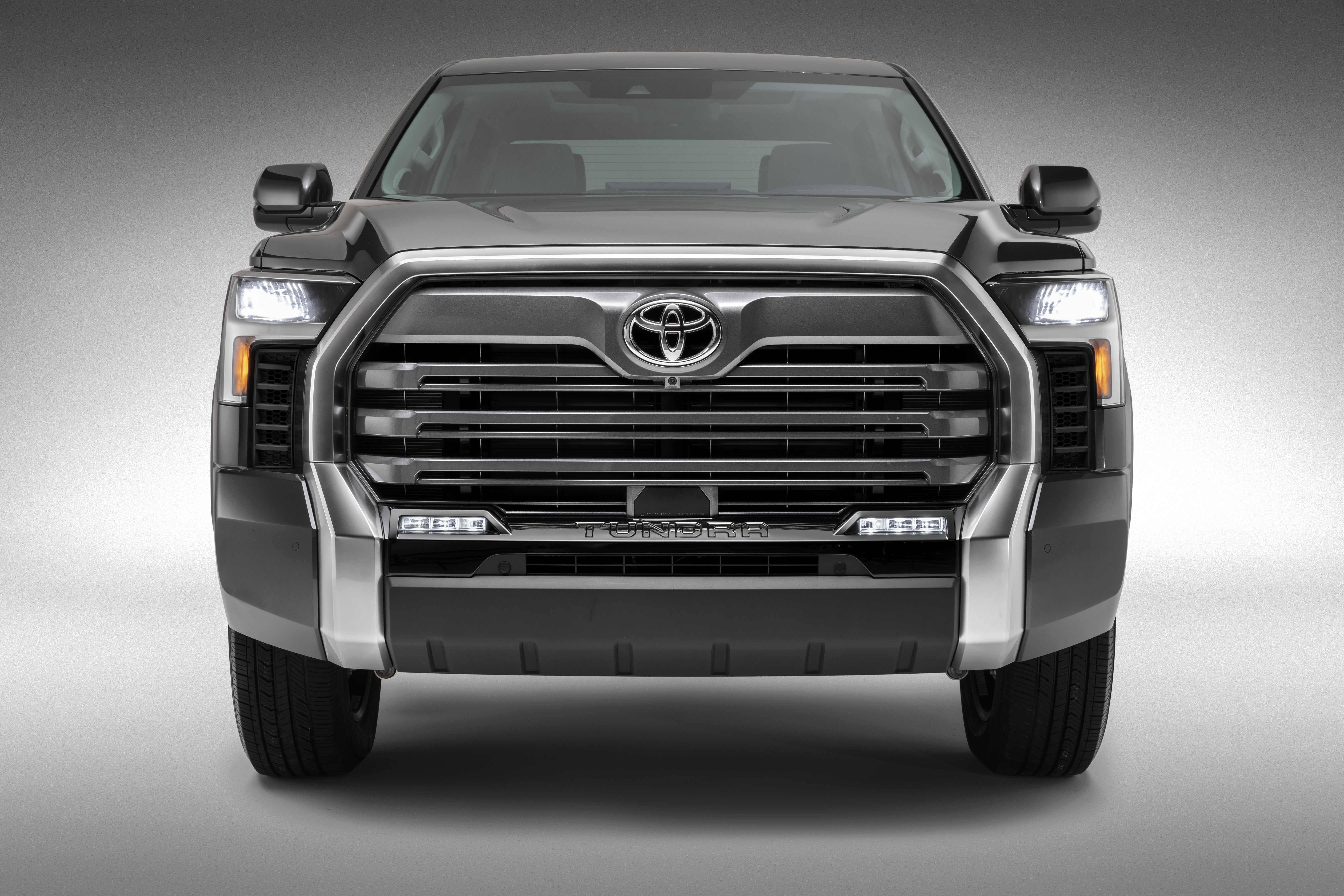 Toyota unveils new 2022 Tundra pickup truck with new hybrid engine