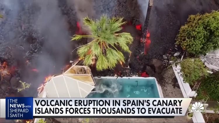 Volcanic eruption in Canary Islands forces thousands to evacuate
