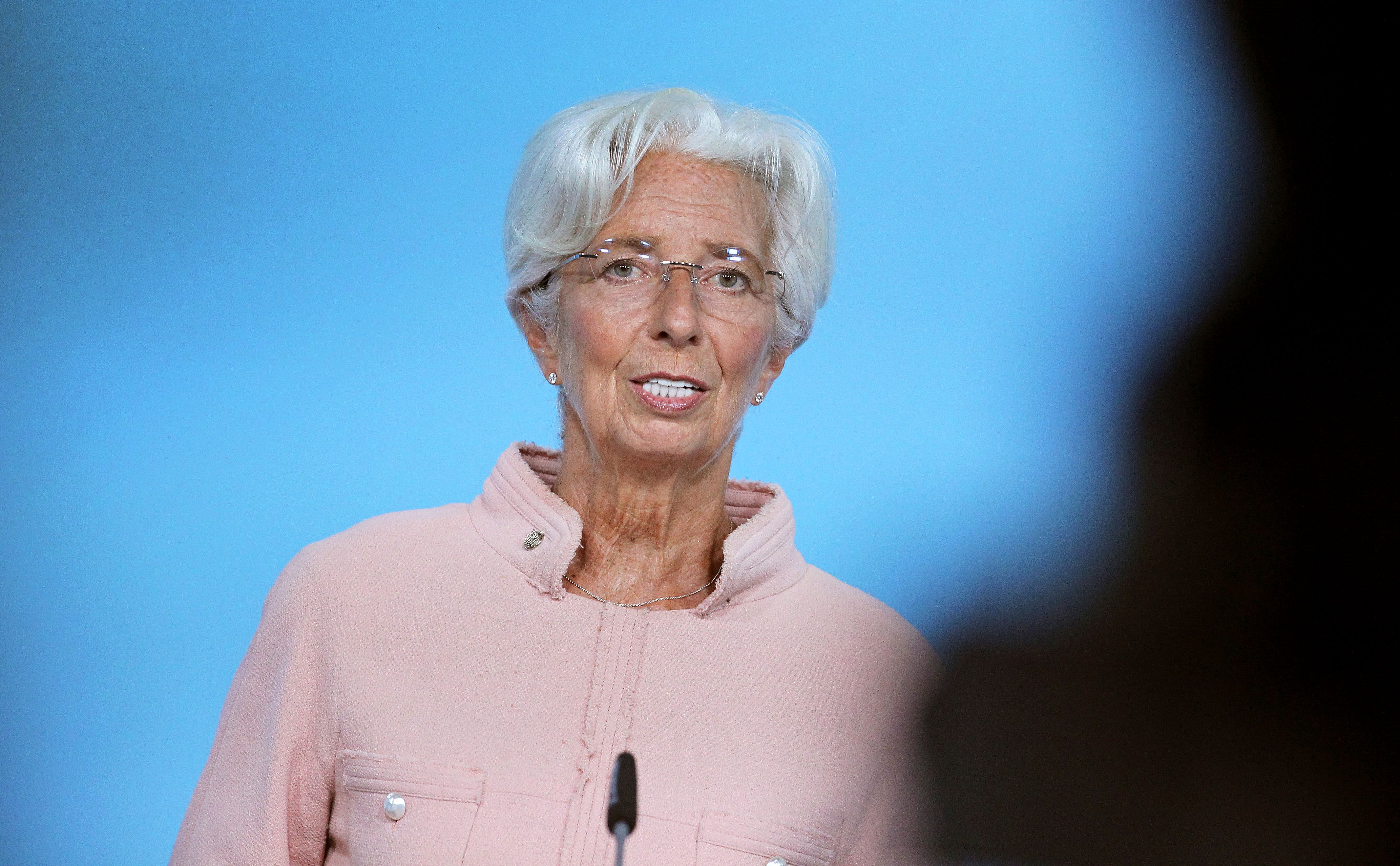 ECB’s Lagarde says a rate hike unlikely for 2022; euro slides – CNBC