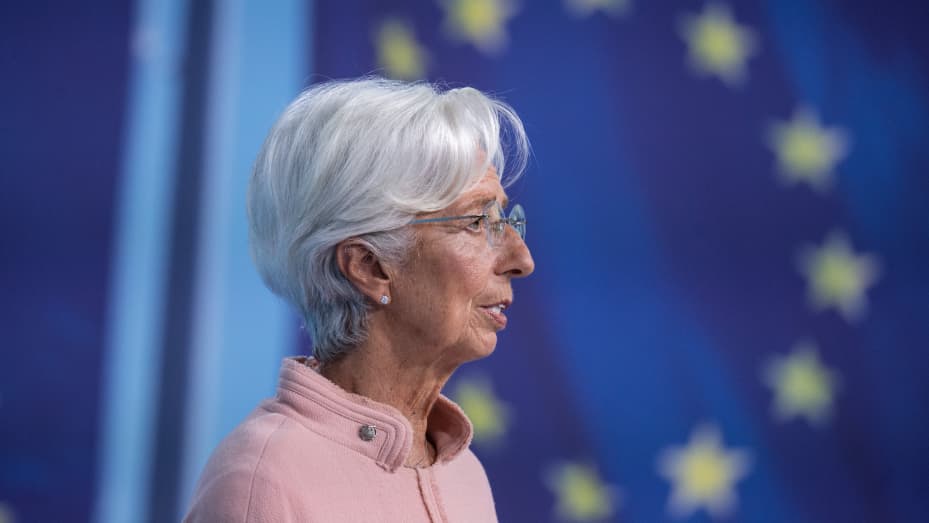 Christine Lagarde, presidenta del BCE, habla en la conferencia de prensa del Banco en Frankfurt, Alemania.