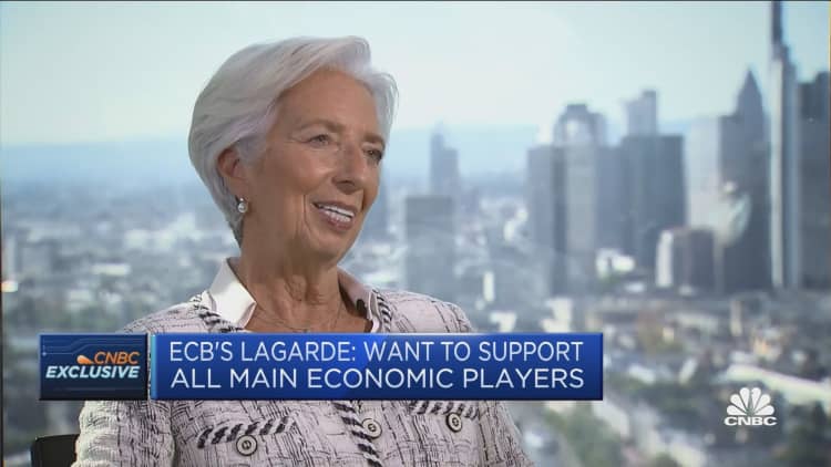 ECB's Lagarde: 'The lady is for calibrating' asset purchases