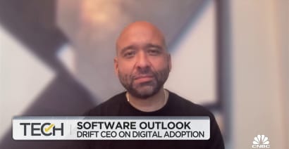 Drift CEO explains Latinx business entry struggles and his company's success