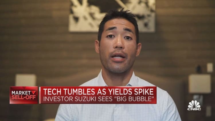 Not too late to sell as big bubble in tech starts to collapse, says Dan Suzuki