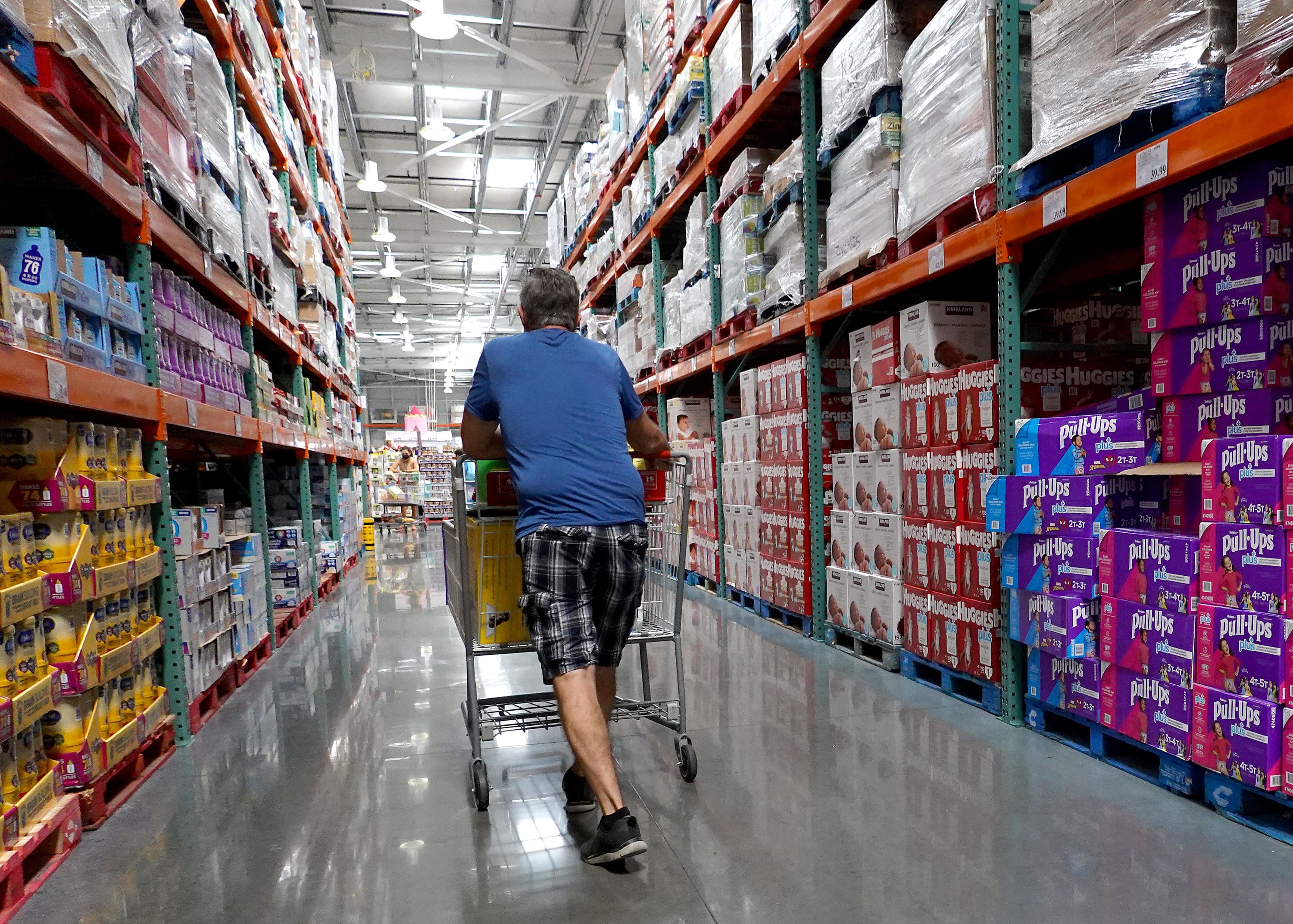 As consumer spending rises, Costco remains the discount retailer to own