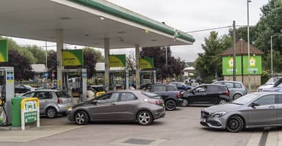 The psychology of panic buying: Why Brits are scrambling for gasoline