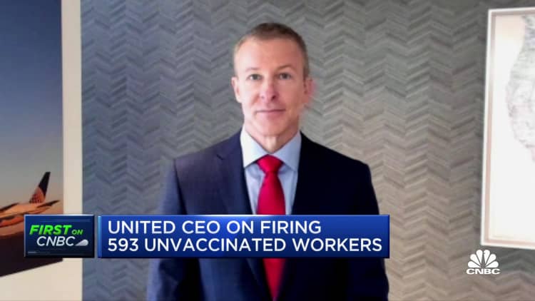 United Airlines CEO on firing hundreds of unvaccinated workers