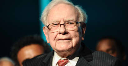 Warren Buffett: 'Write your obituary and figure out how to live up to it'