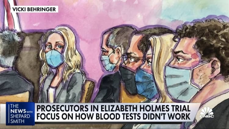 More details emerge in Theranos trial
