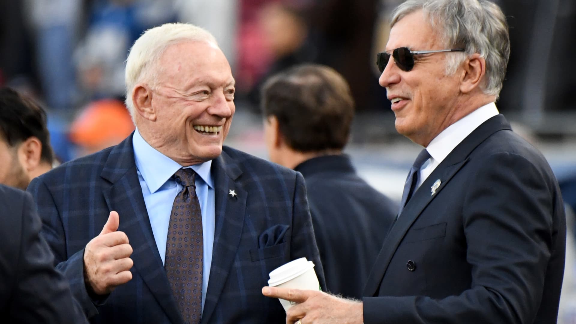Dallas Cowboys owner Jerry Jones, left, with Los Angeles Rams owner Stan Kronke prior to a NFL playoff football game at the Los Angeles Memorial Coliseum on Saturday, January 12, 2018 in Los Angeles, California.