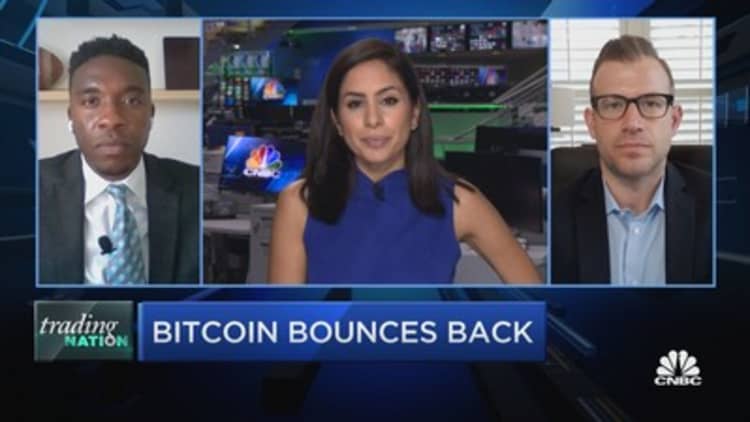 Trading Nation: Two traders debate if it's too late to buy into Bitcoin
