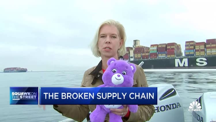Los Angeles' port backup affect on U.S. supply chains