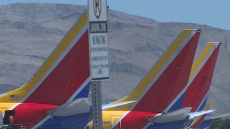 Southwest canceled more than 1,800 flights this weekend, anticipates further issues