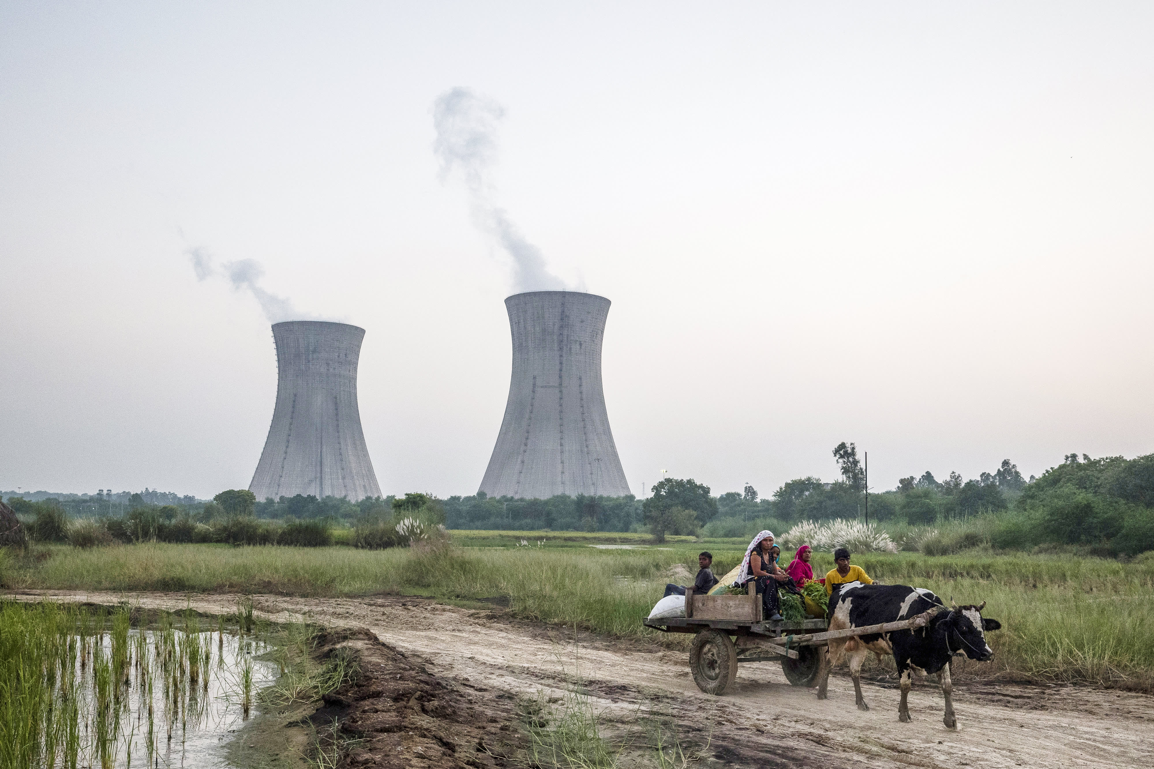 India uses emergency law to force coal-based power plants to up output