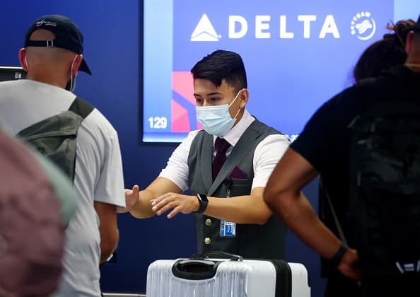 Delta CEO says 8,000 employees have tested positive for Covid in last 4 weeks