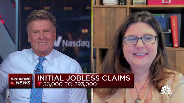 Economist on why latest jobless claims data bodes well for October jobs report