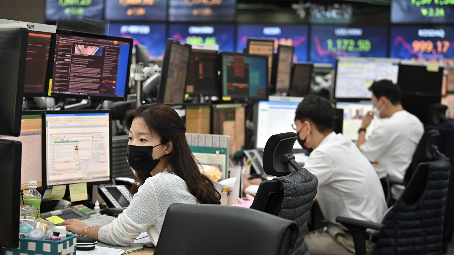 亚洲股市上涨； 中国3月官方生产活动数据