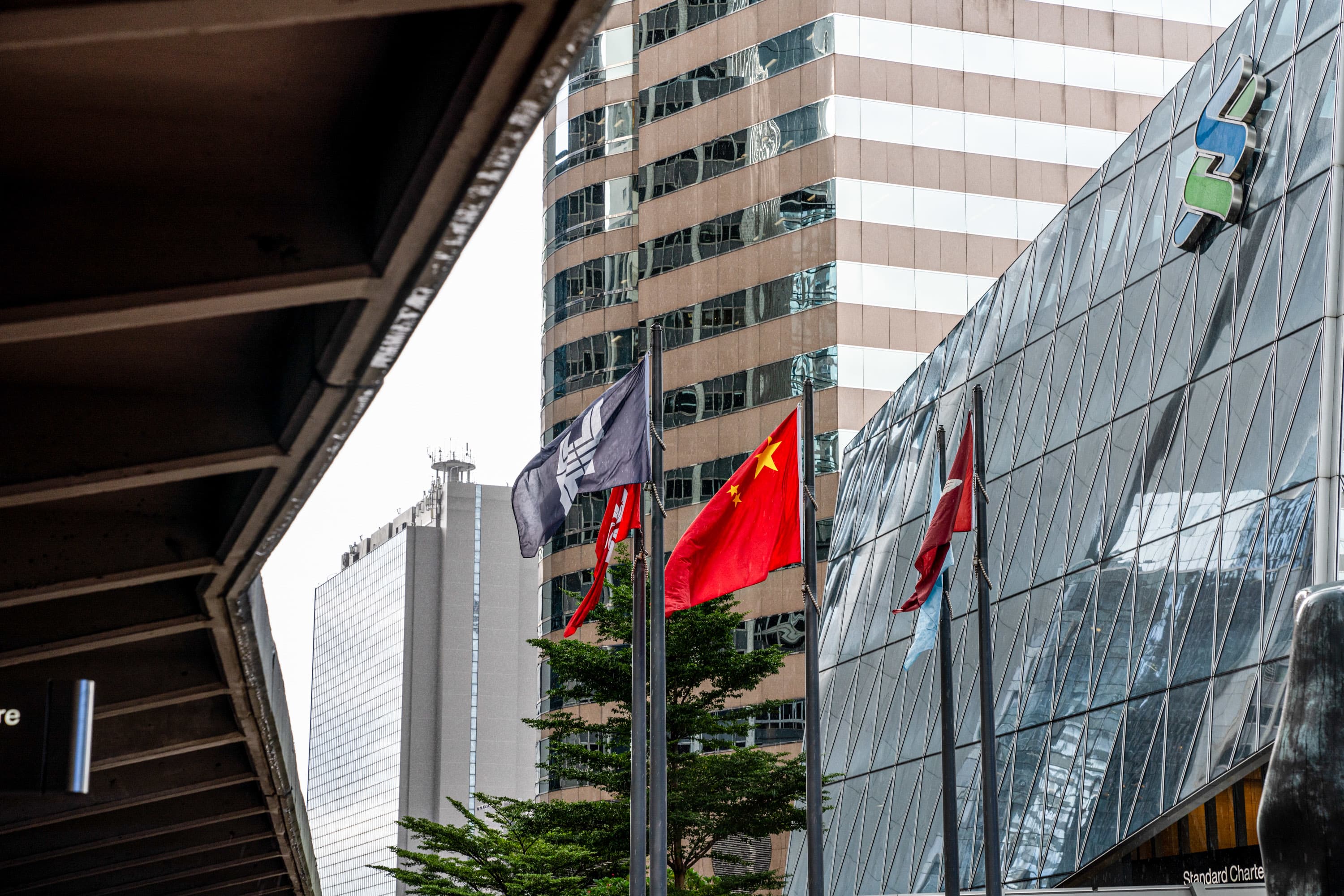 Hong Kong's Hang Seng index leads losses in Asia as tensions between Russia and Ukraine escalate