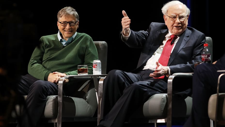 Bill Gates và Warren Buffett có tổng giá trị tài sản ròng là 232 tỷ USD, theo Chỉ số Tỷ phú Bloomberg.