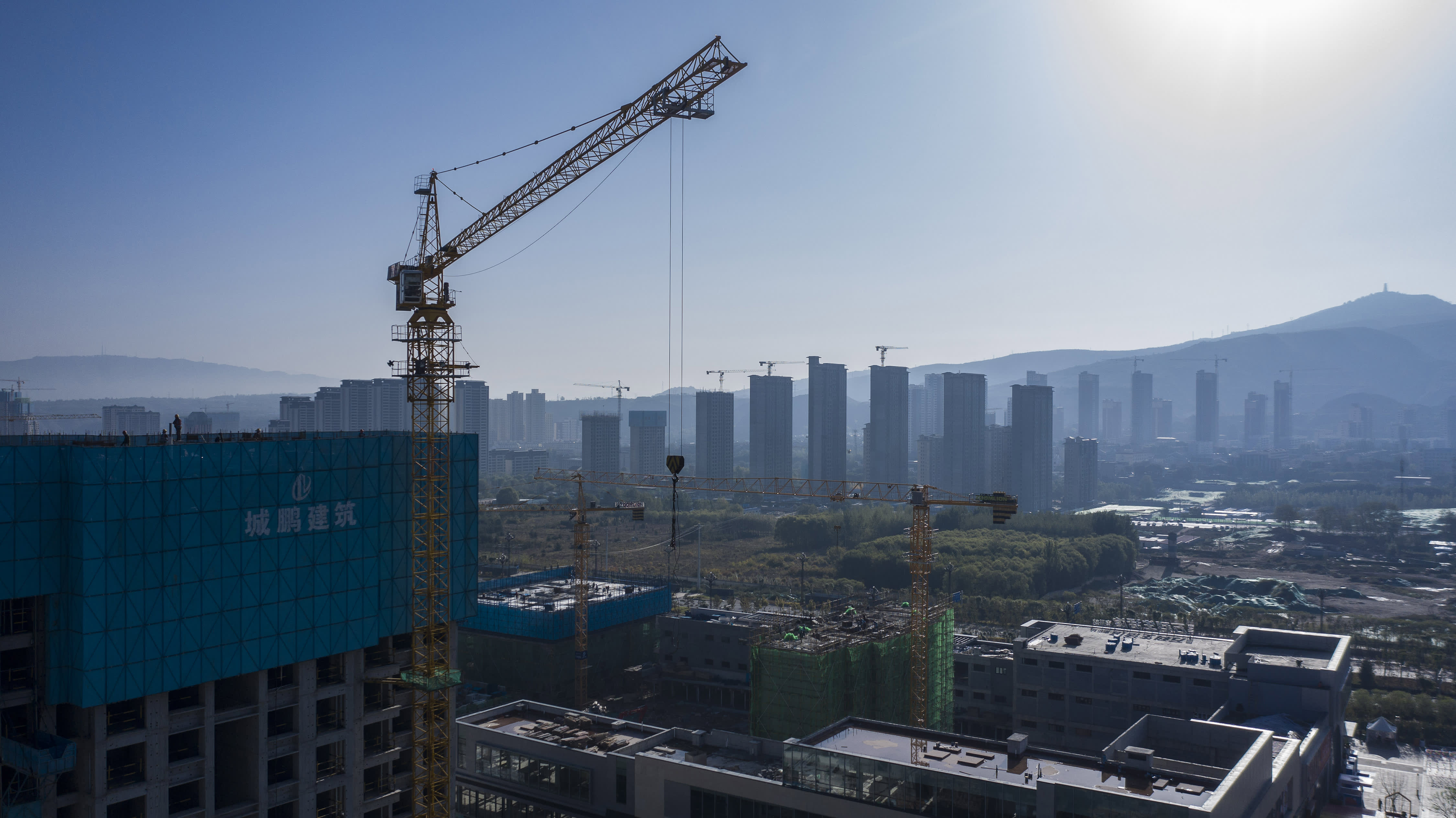 China’s real estate problems are getting worse and need Beijing’s support