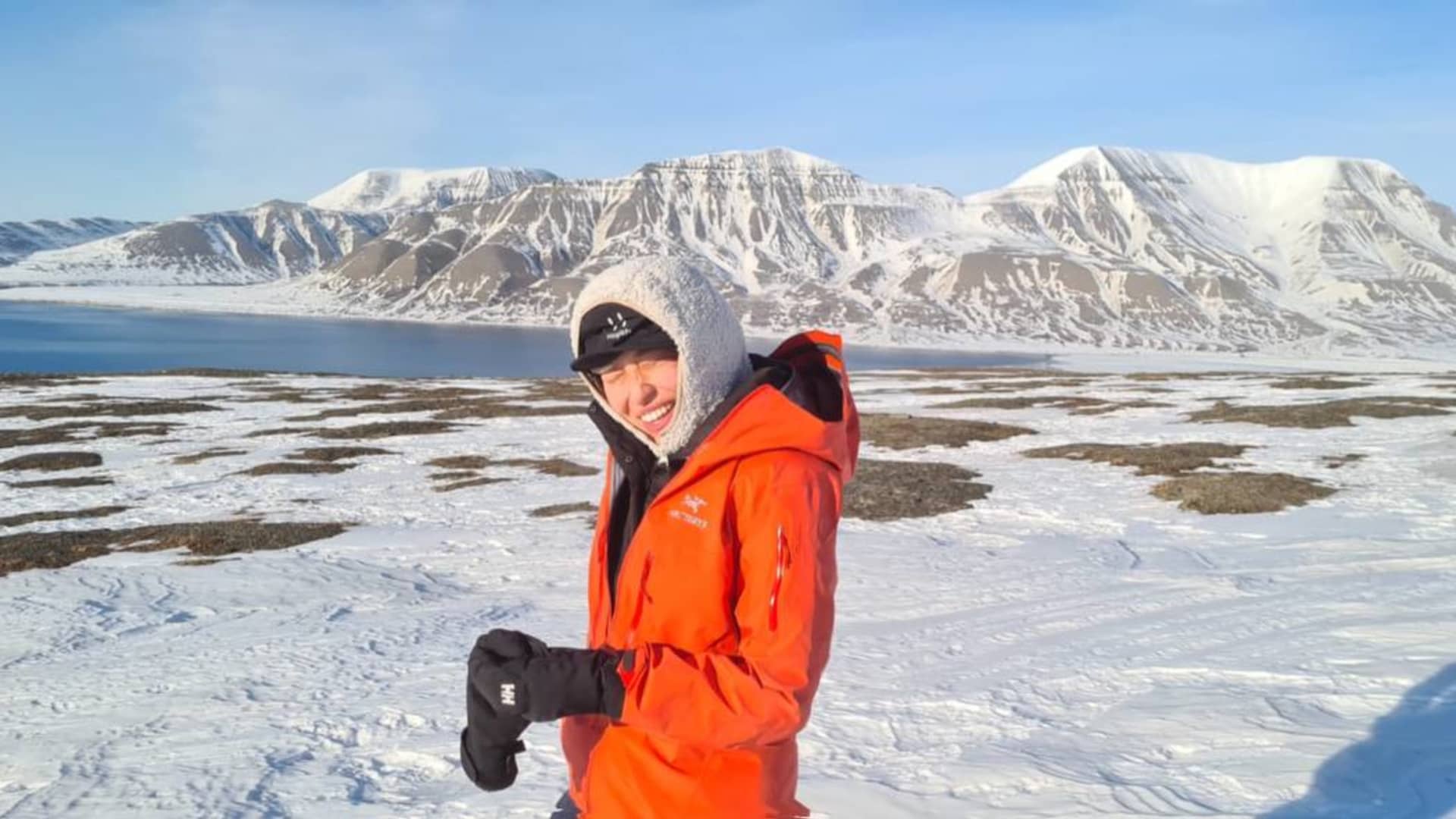 Weisi Low spends most of her time in Svalbard outdoors, enjoying views of snow-capped mountains and the glaciers.