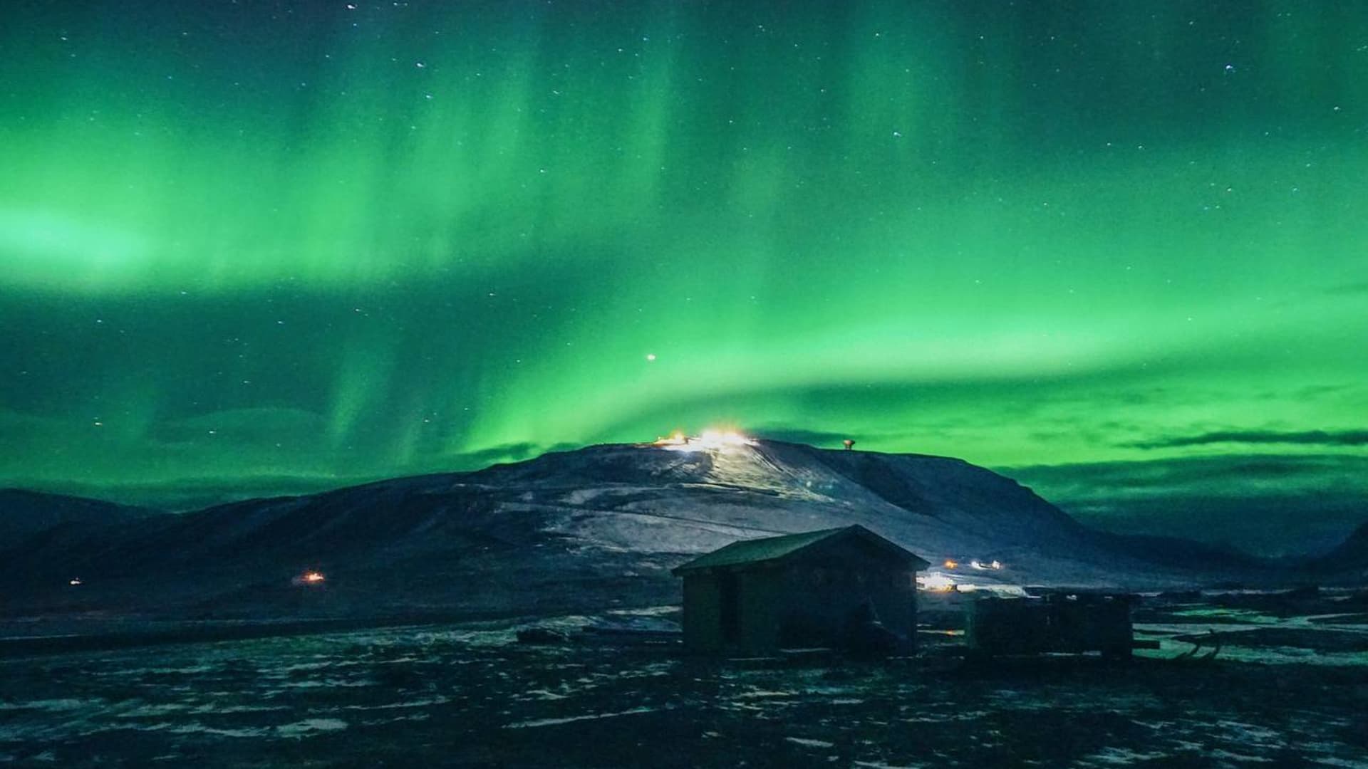 The Northern Lights can be seen in Svalbard from late September to the middle of March.