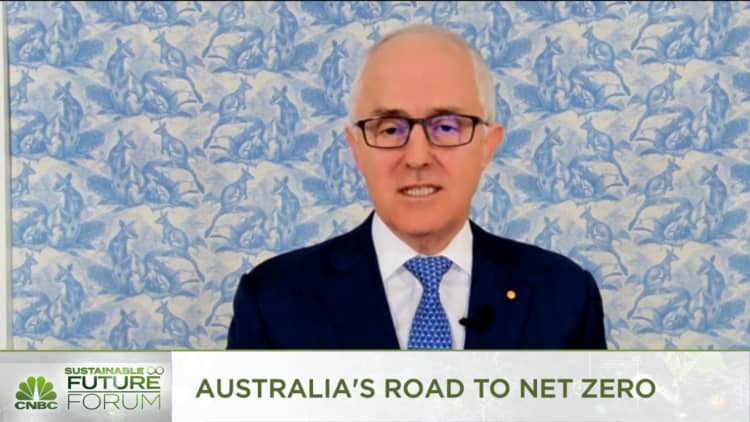 Australia could become 'roadkill' if it refuses to embrace renewables, says former prime minister