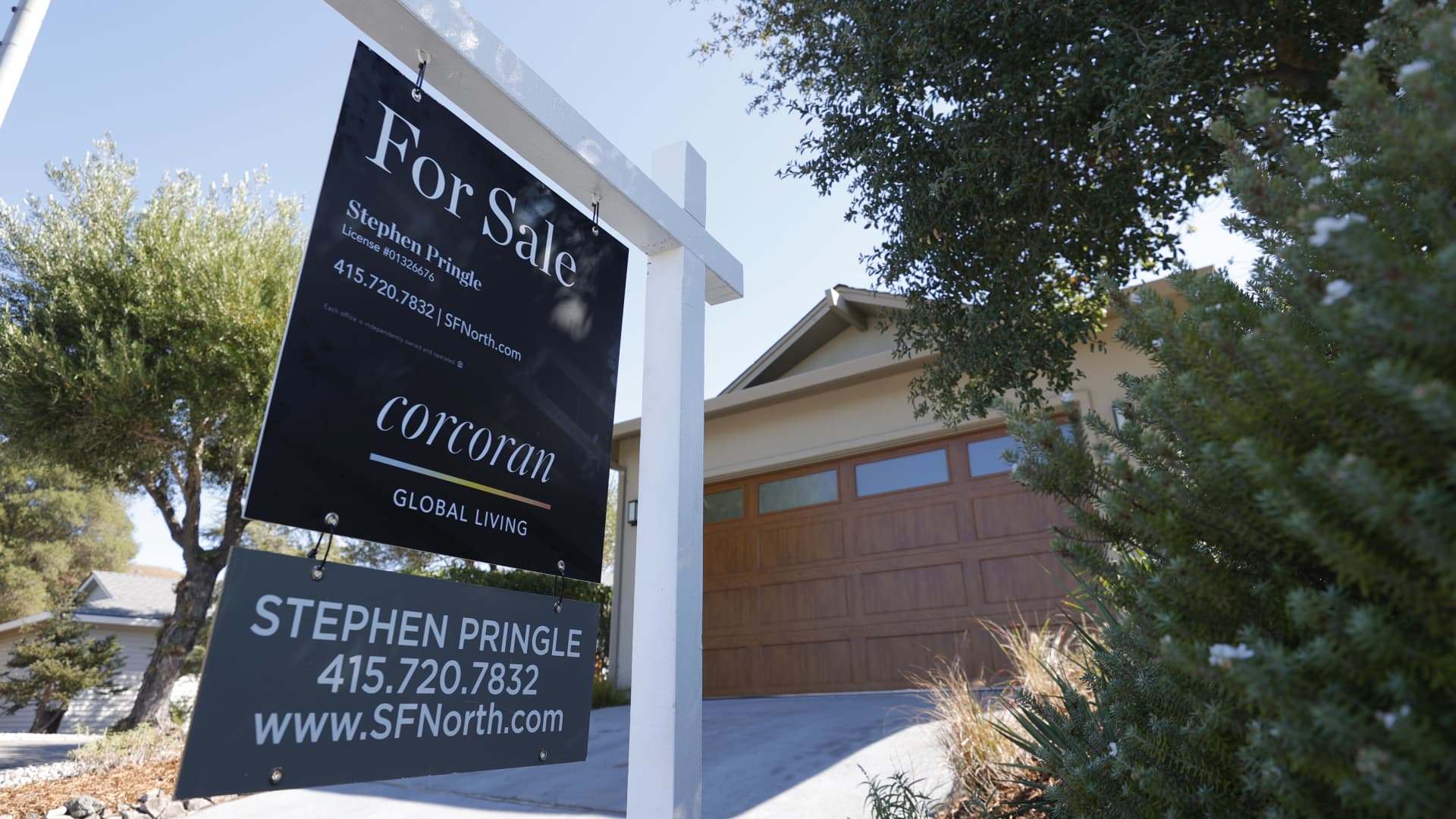 A sign is posted in front of a home for sale on September 28, 2021 in San Anselmo, California.