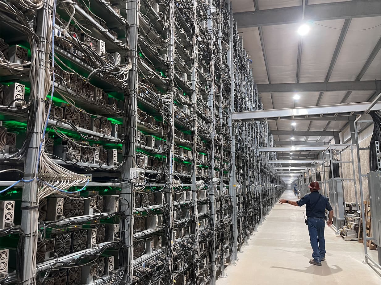 Bitcoin miners get into AI to survive halving