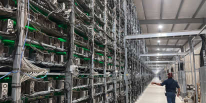 Bitcoin miners upgrade power centers and get into AI to brace for slashed revenue post halving
