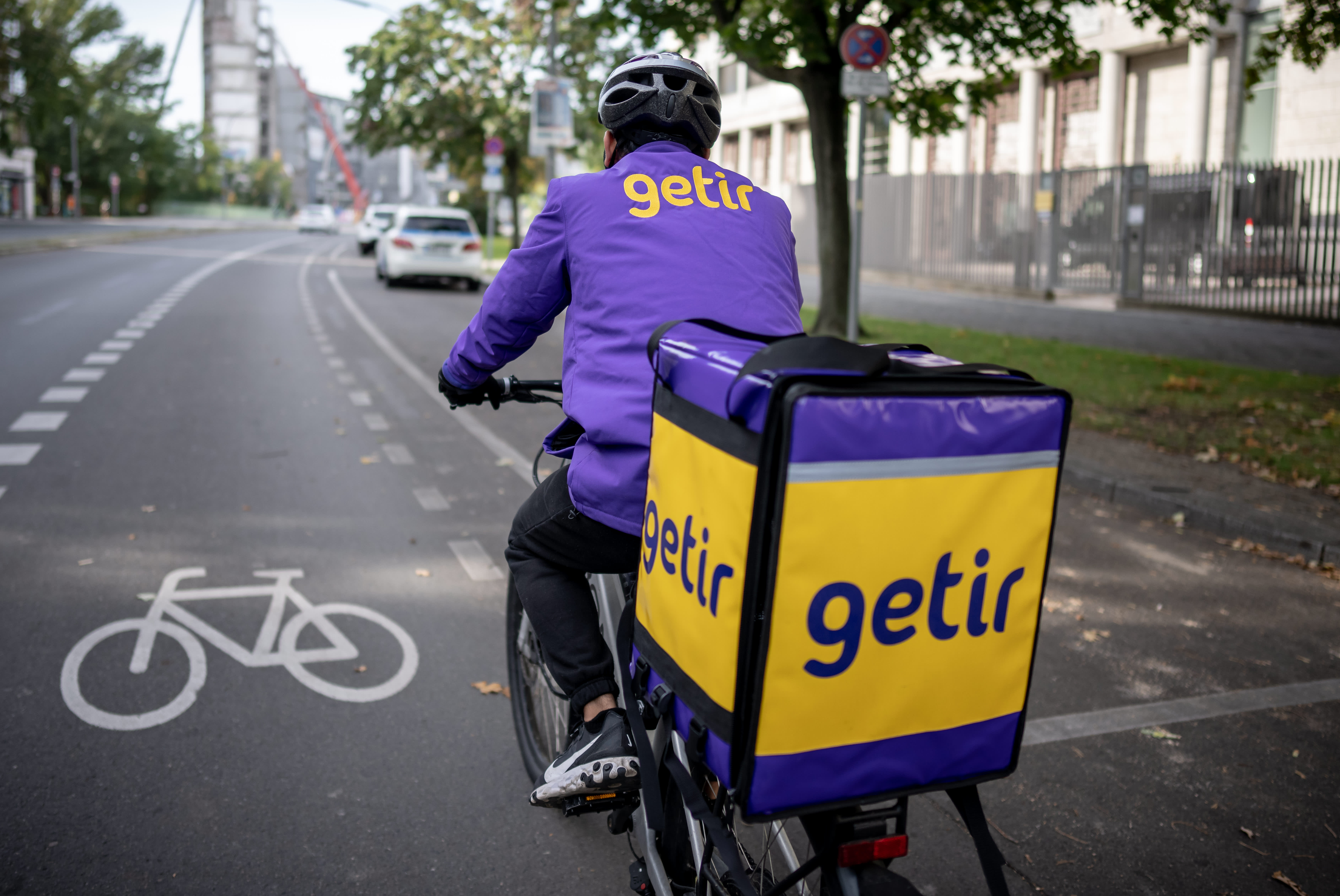 10-minute grocery delivery start-up Getir to buy UK rival Weezy as buzzy market enters consolidation
