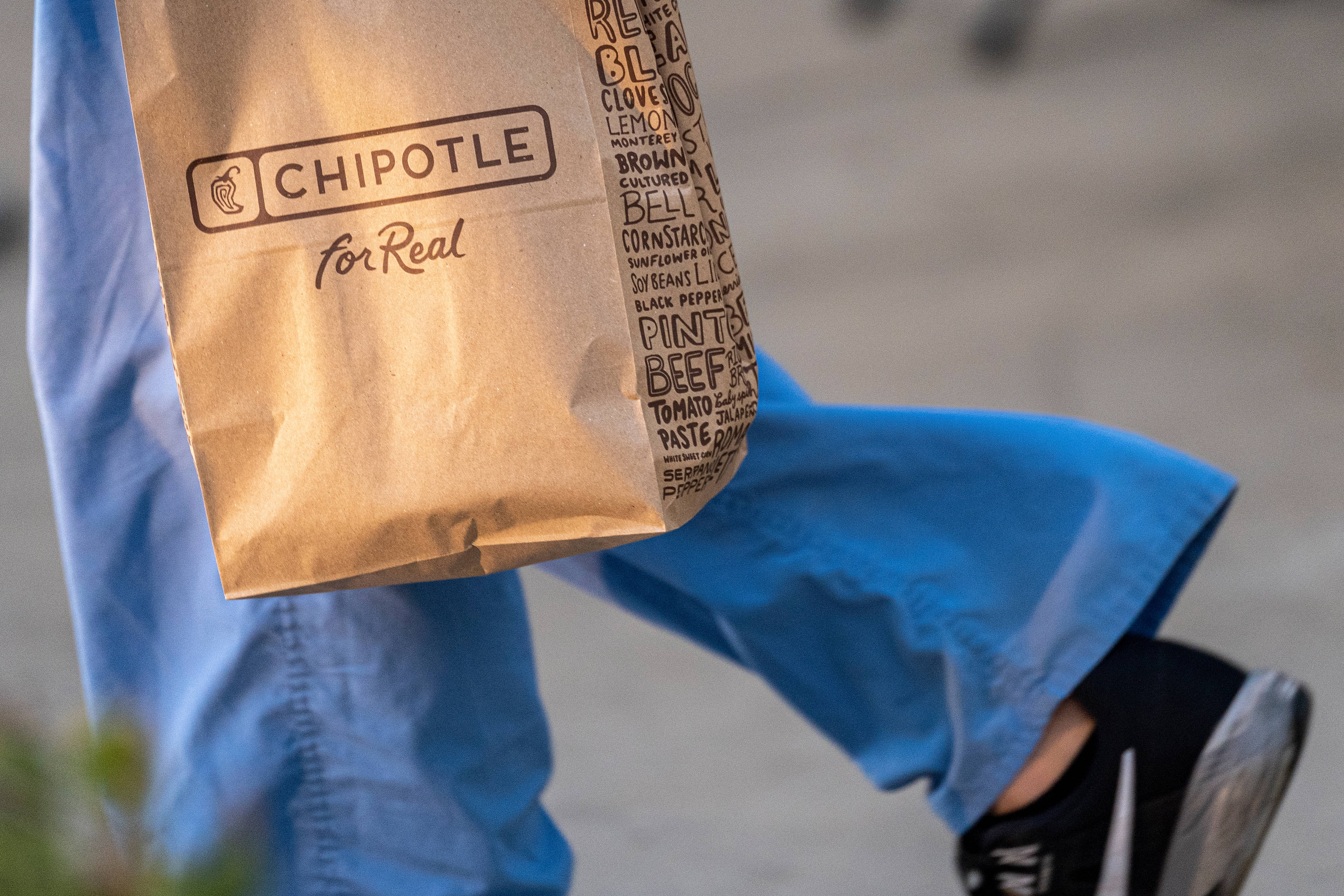 Chipotle shares rise on better-than-expected earnings, CEO says chain is ‘fortunate’ it can raise prices