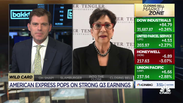 American Express shares pop on strong earnings