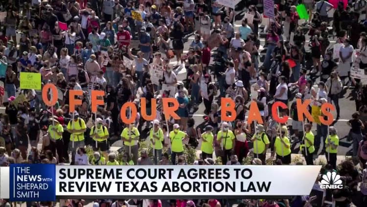 Supreme Court leaves Texas abortion law in place ahead of review
