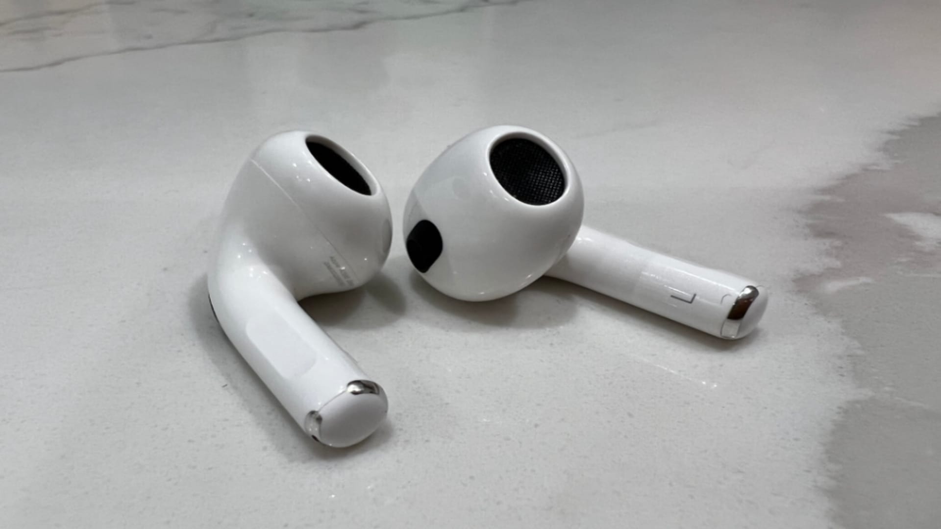 Apple reportedly in talks to make AirPods and Beats headphones in India
