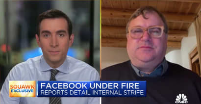 LinkedIn co-founder on Facebook internal report, Apple's new privacy changes