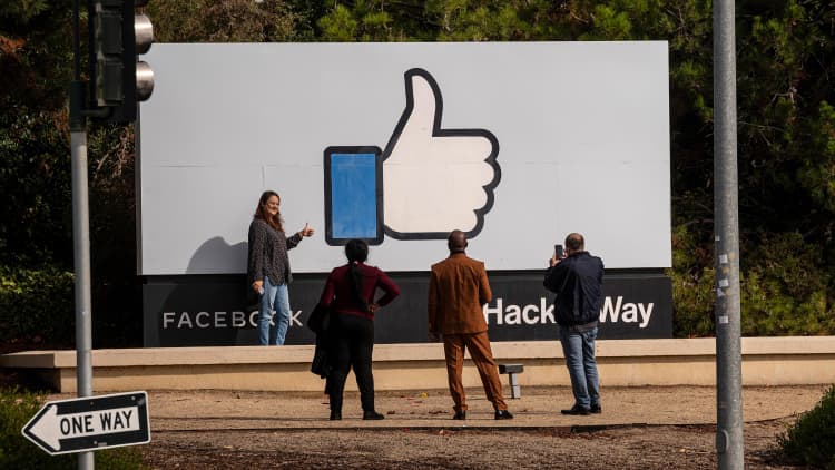 Facebook beats earnings, misses on revenue — What five investors are saying about the stock now