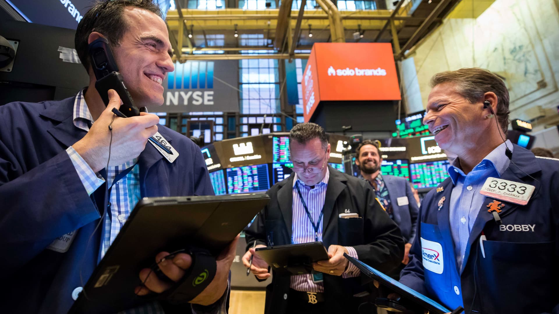 Traders on the floor of the NYSE, October 28, 2012.