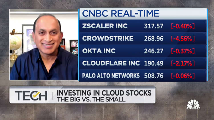'Bright horizon for these cloud stocks,' Sanjay Poonen, former VMware COO, says