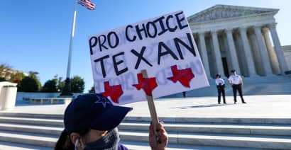 Supreme Court allows suit challenging Texas abortion ban, keeps law in effect for now