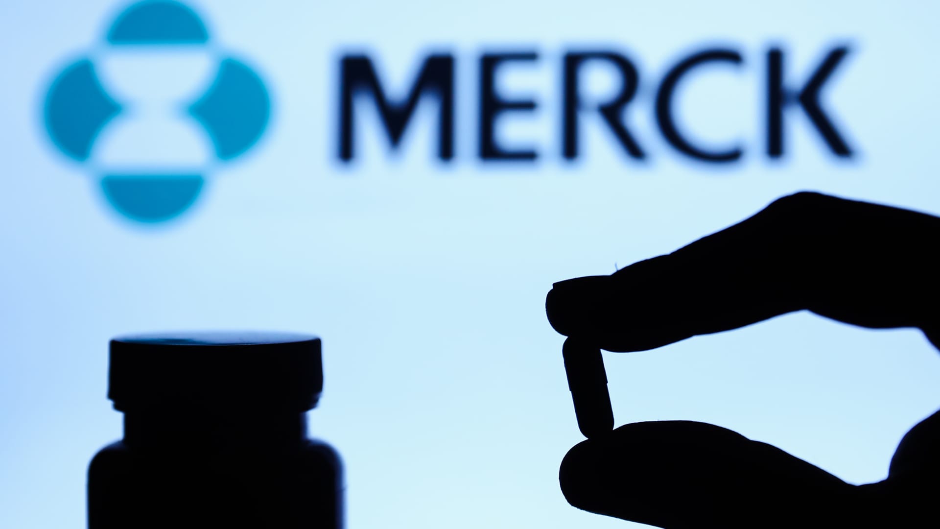 Merck beats on revenue boosted by Keytruda gross sales, but posts quarterly loss due to Prometheus deal
