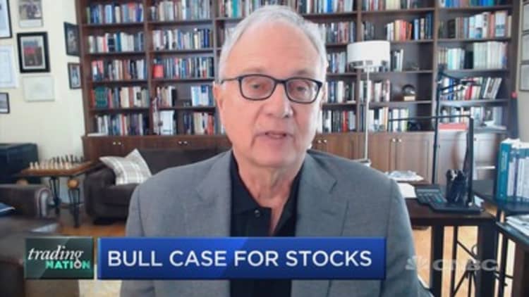 Market bull Ed Yardeni: 'This is going to be one of the best Christmas seasons ever'