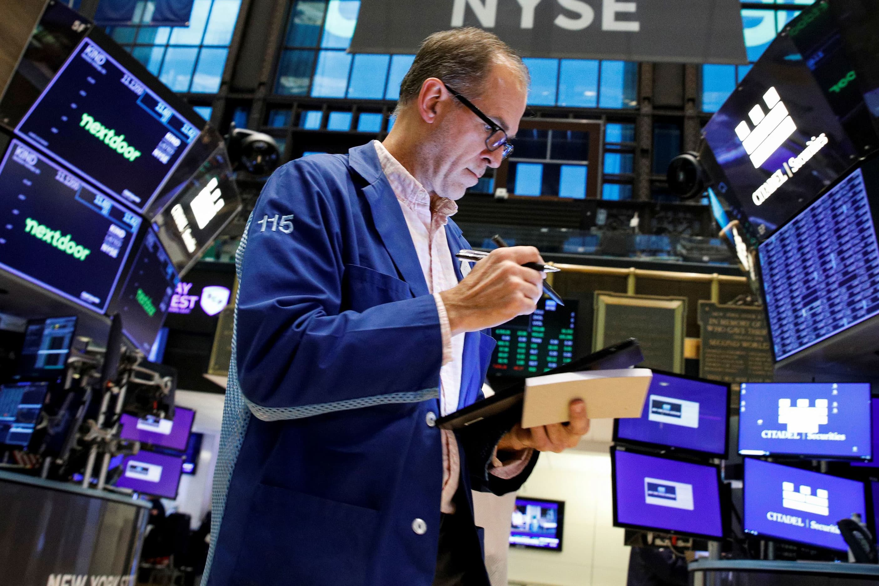 Stock futures are flat after sell-off induced by hot inflation data – CNBC