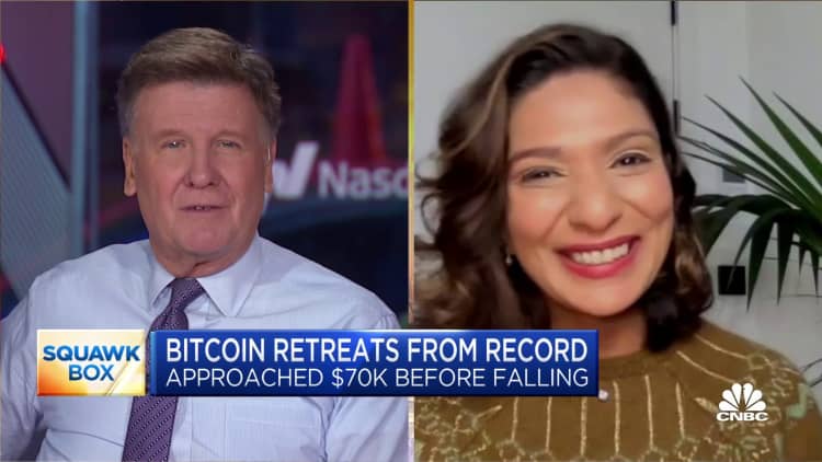 Fintech.tv's Gupta breaks down SEC's upcoming spot bitcoin ETF deadline