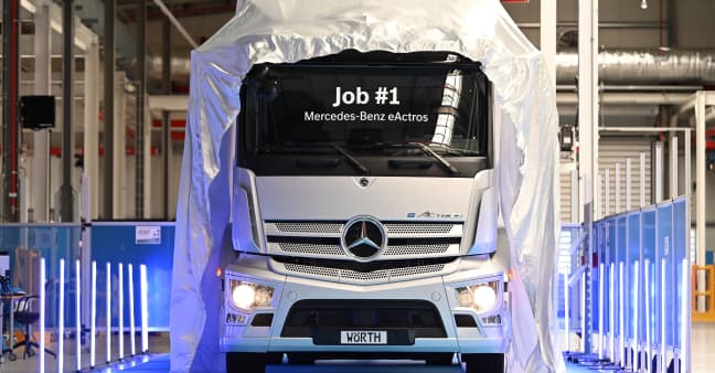 Daimler Truck reaches deal with United Auto Workers, averts U.S. strike