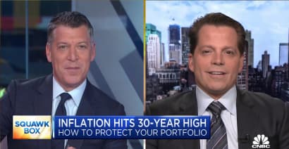 Why Anthony Scaramucci thinks bitcoin will eventually eclipse gold