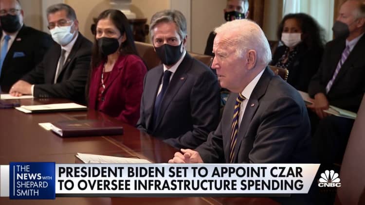 Biden to sign the infrastructure bill Monday, appoint czar to oversee spending