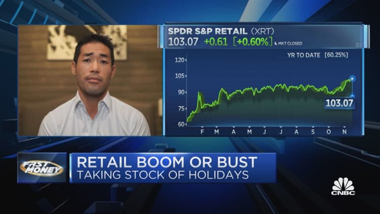 Despite strong consumer spending, top investor sees limited upside in retail stocks