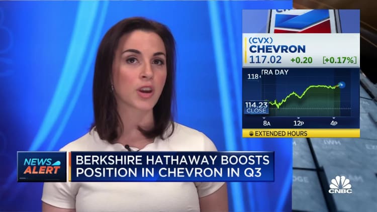 Berkshire Hathaway boosts its position in Chevron