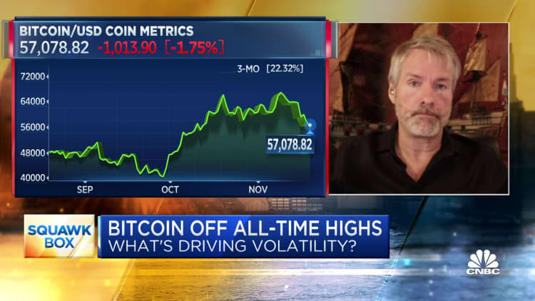 It's clear that bitcoin is winning, gold is losing: MicroStrategy CEO Michael Saylor